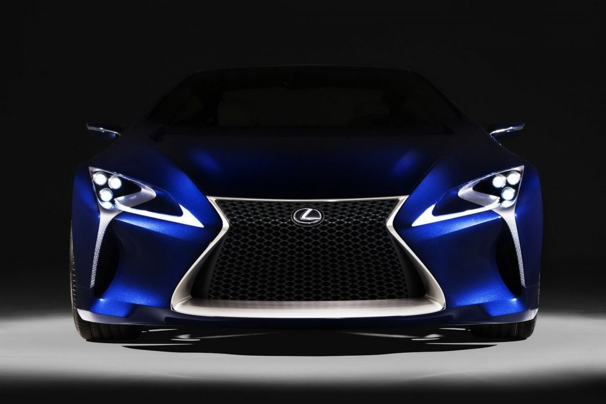 LEXUS IS