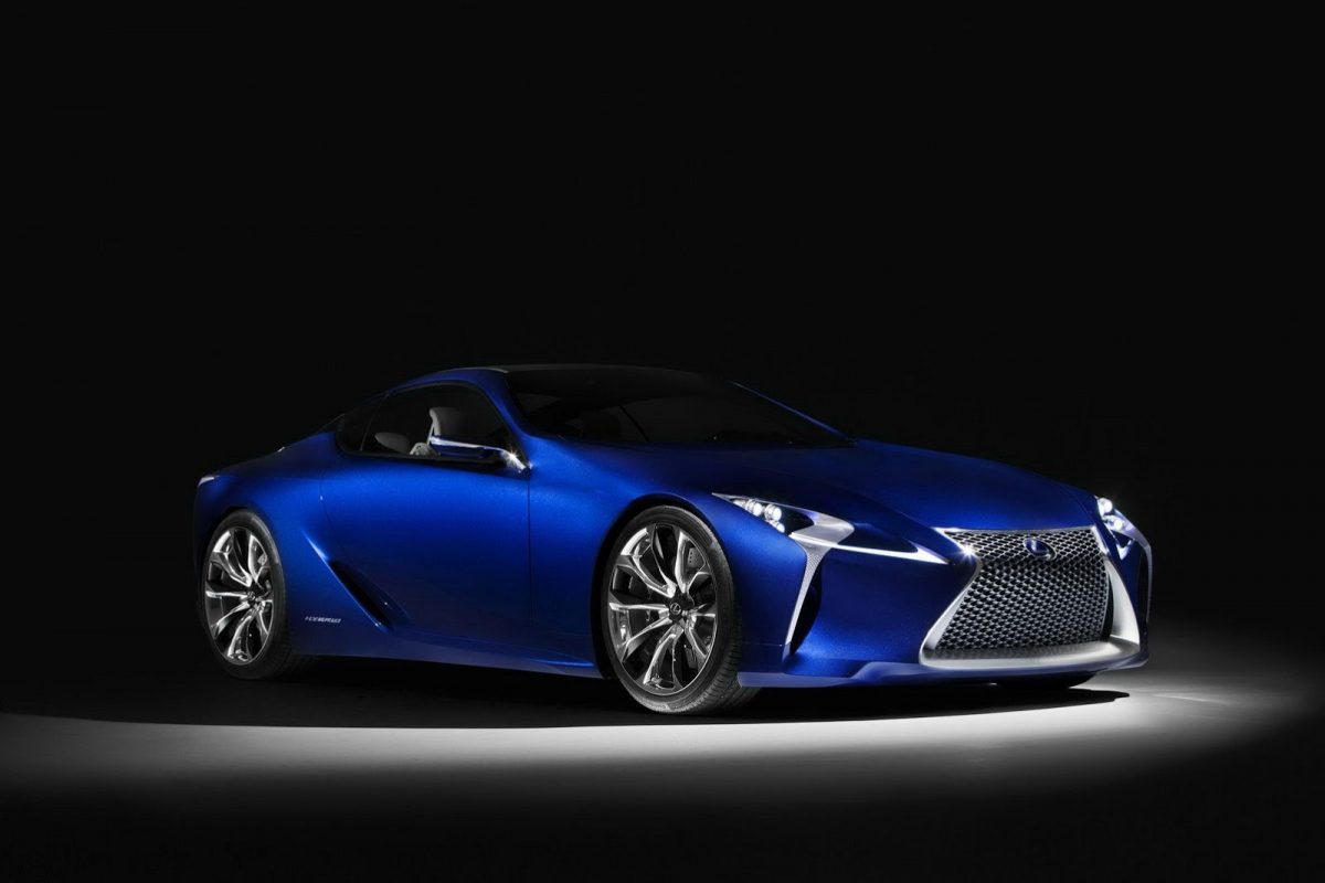LEXUS IS