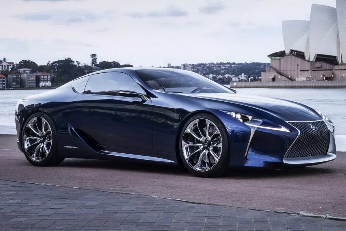 LEXUS IS