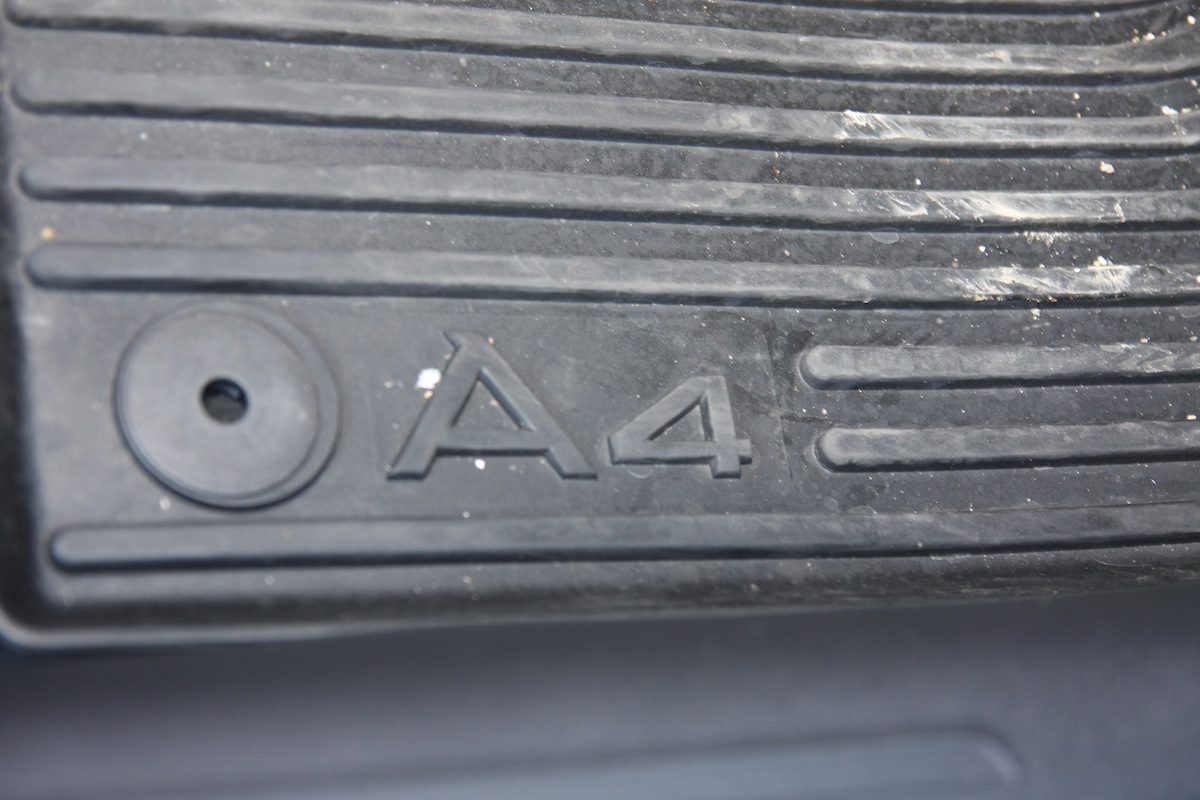 AUDI