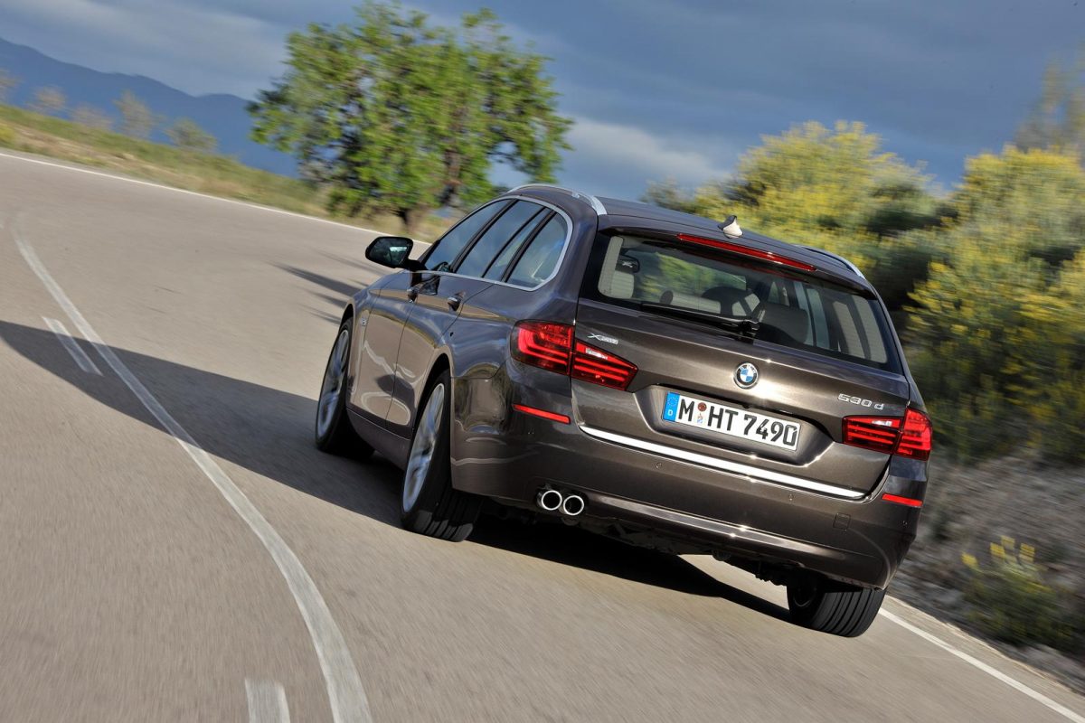 BMW 5-ÖS SOROZAT