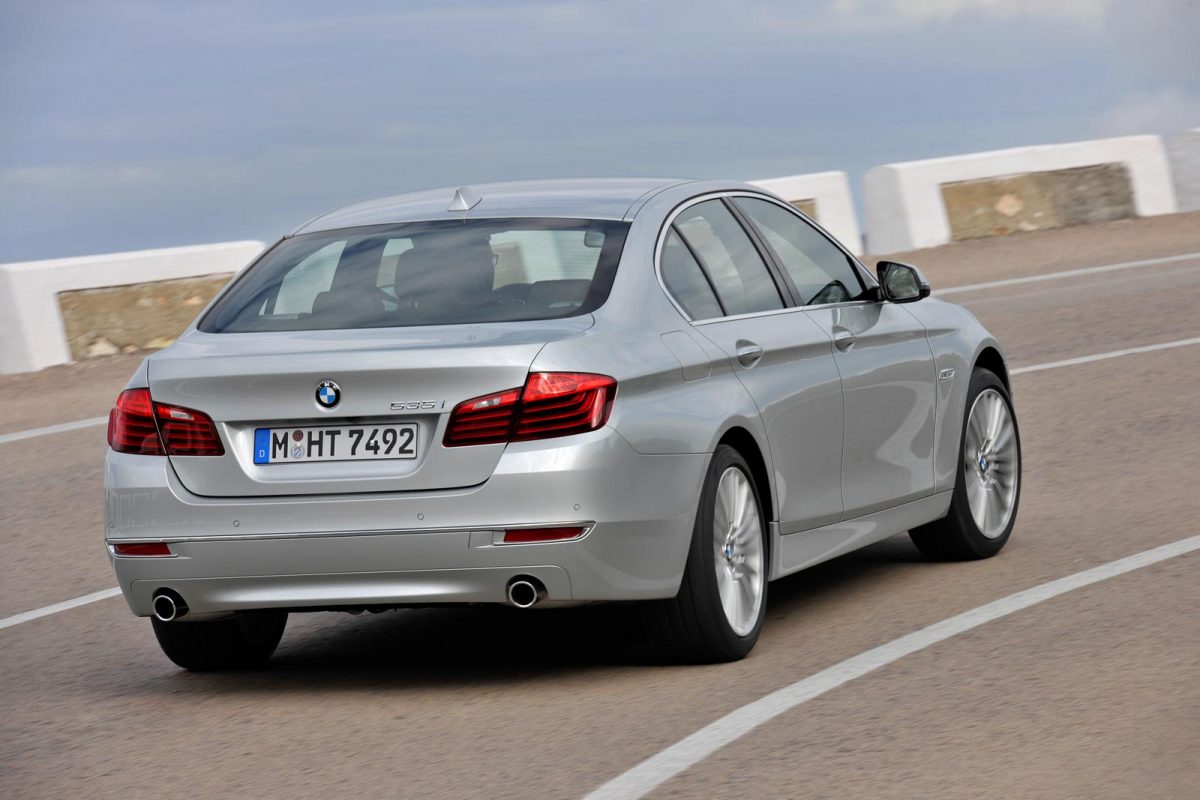 BMW 5-ÖS SOROZAT