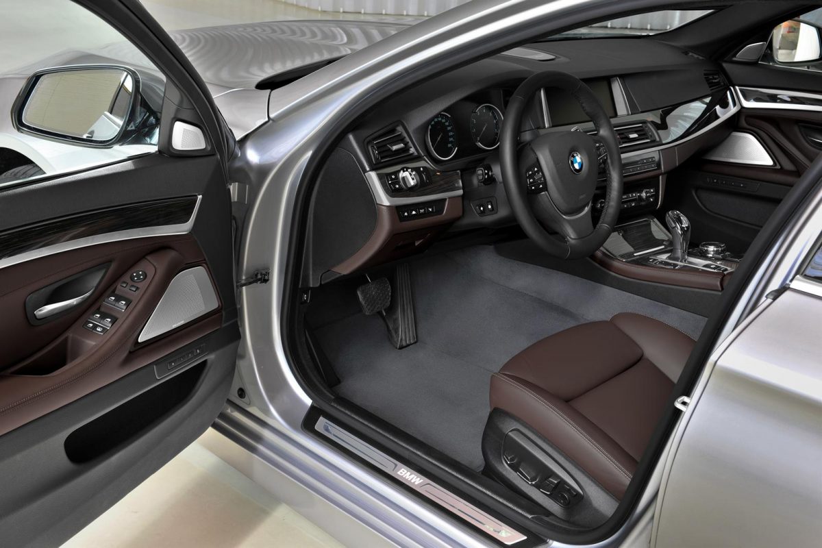 BMW 5-ÖS SOROZAT