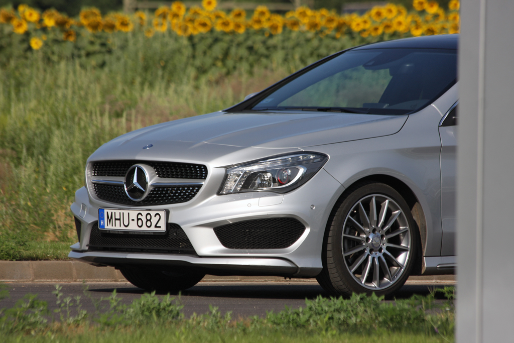 MERCEDES-BENZ
