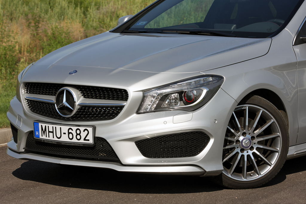 MERCEDES-BENZ