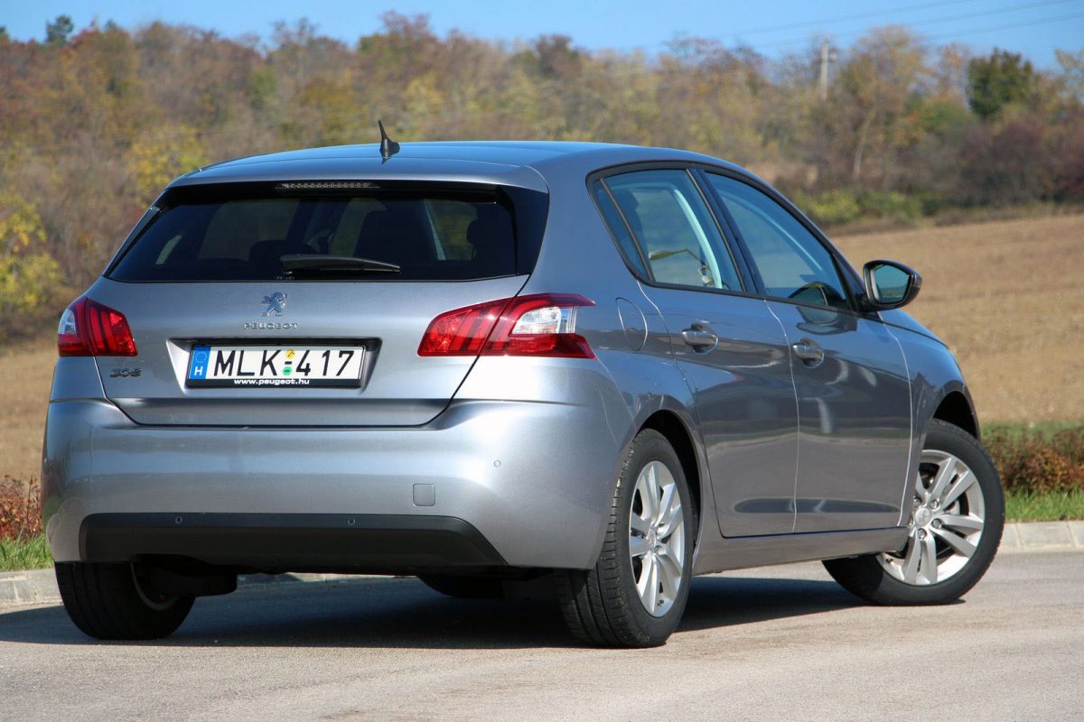 PEUGEOT