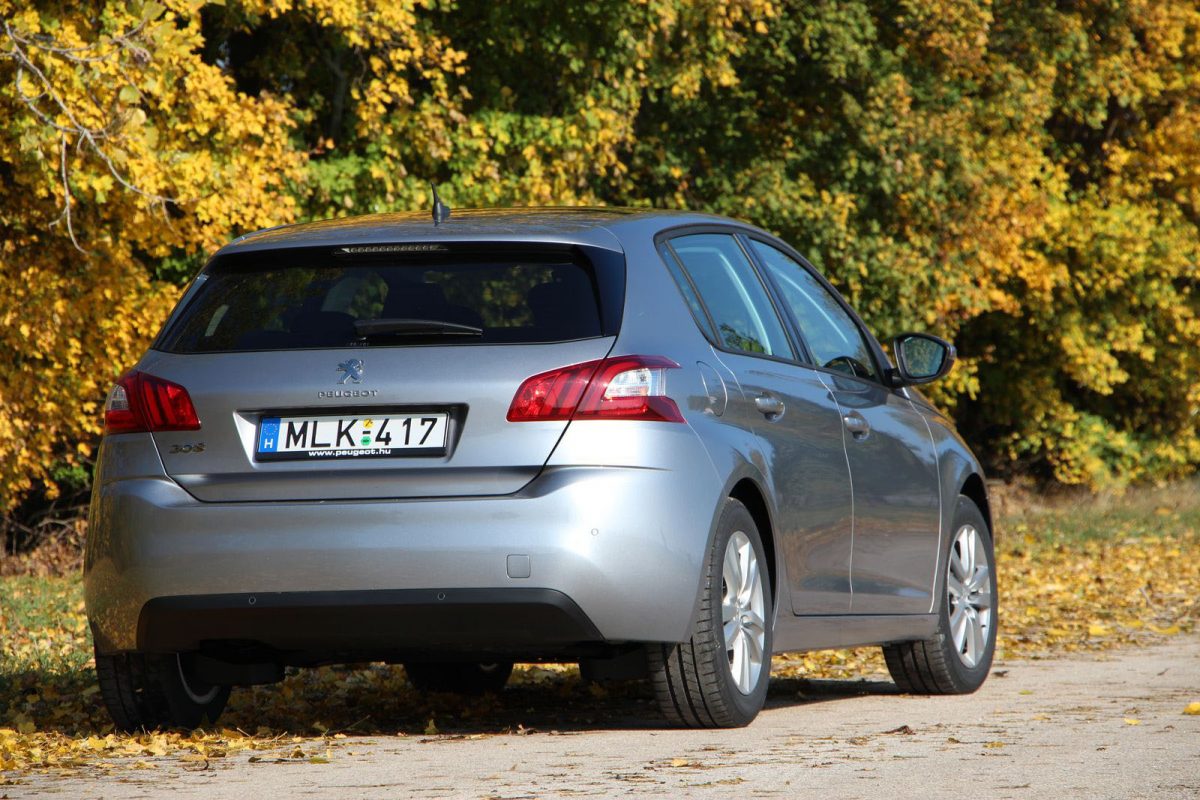 PEUGEOT