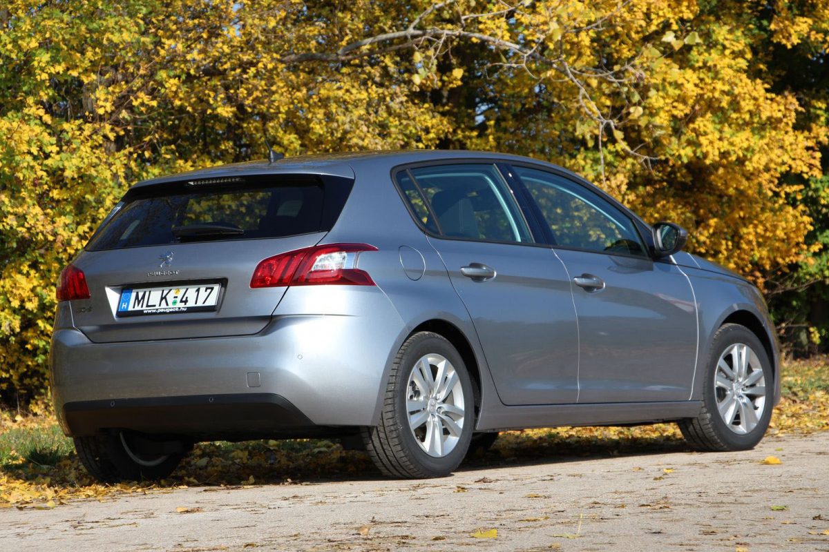 PEUGEOT