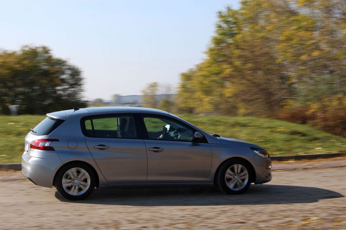 PEUGEOT