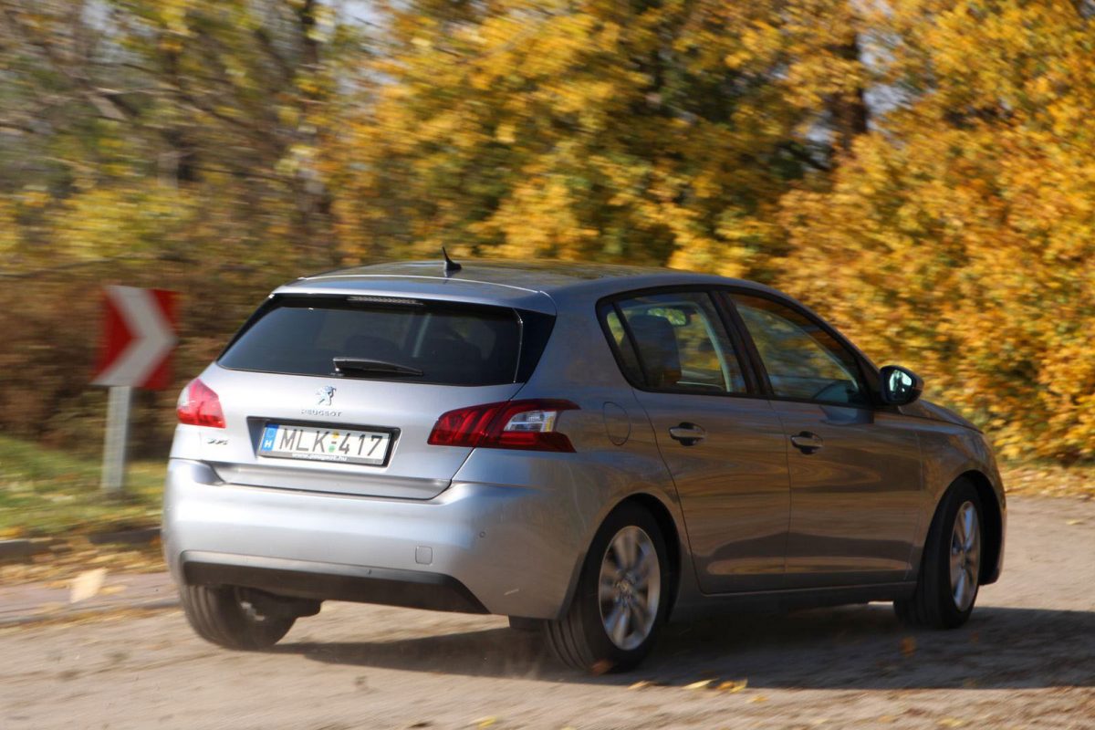 PEUGEOT