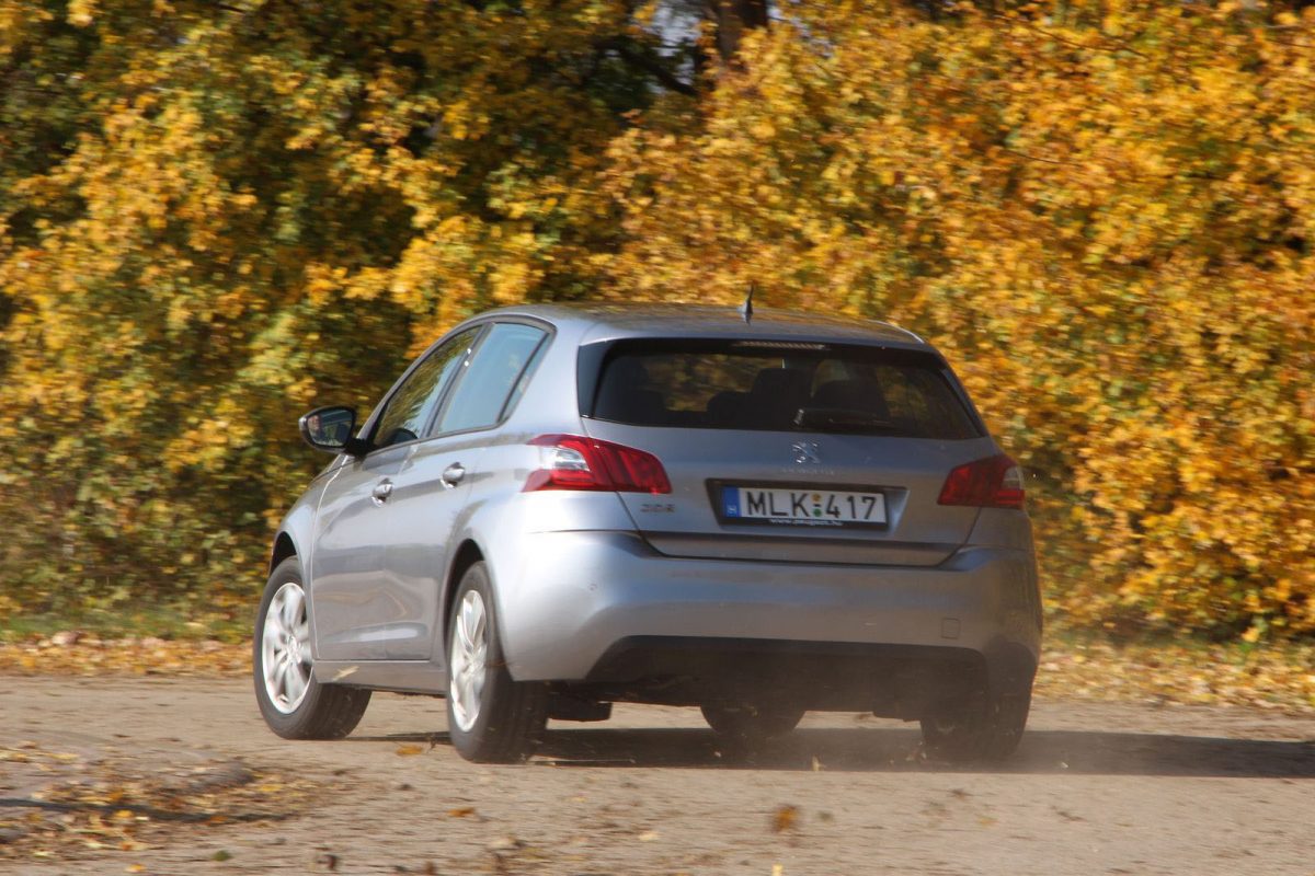 PEUGEOT