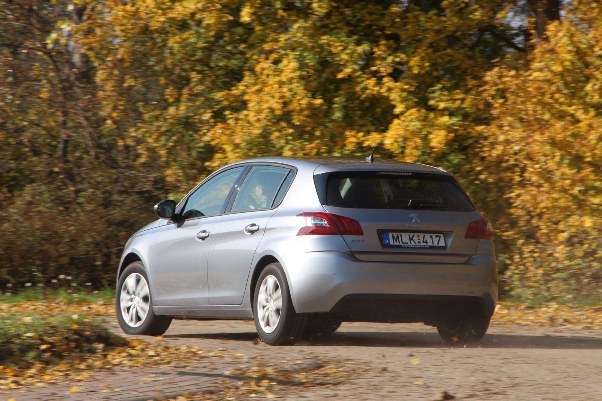 PEUGEOT