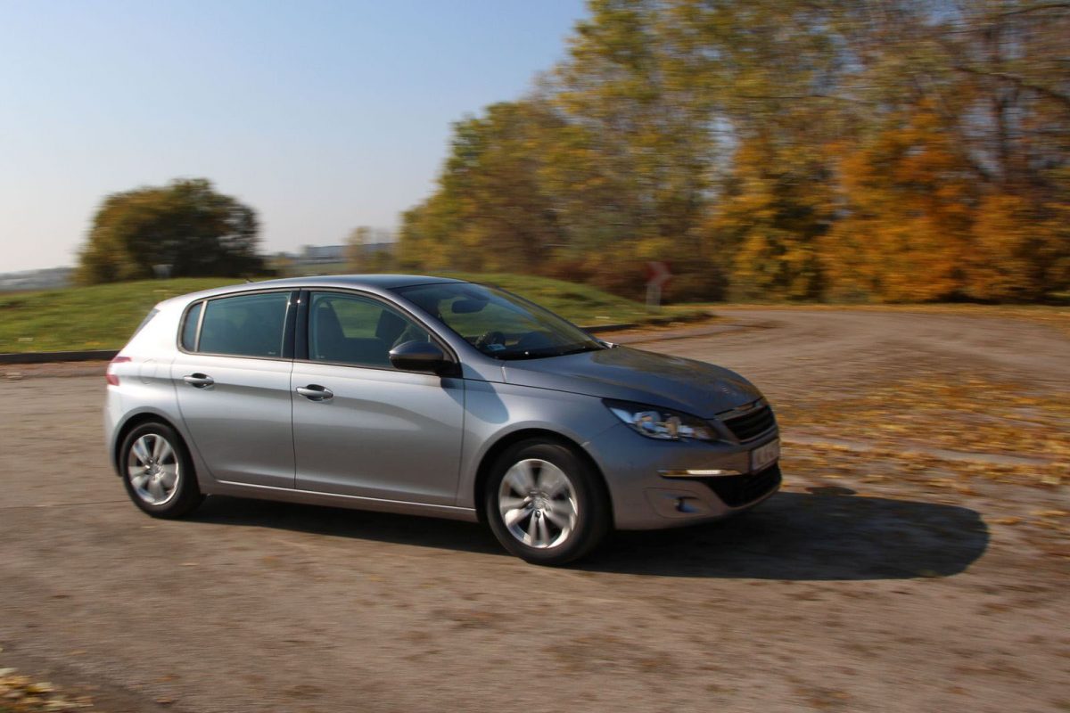 PEUGEOT