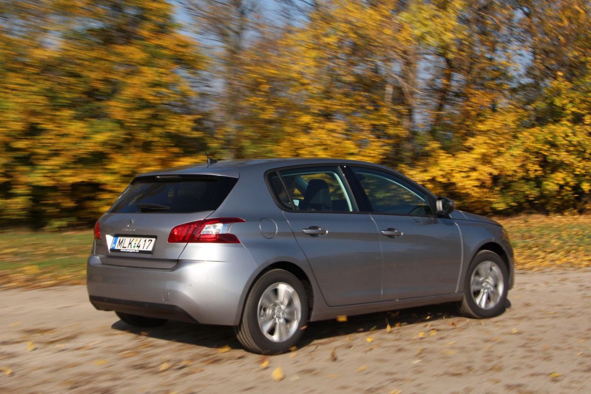PEUGEOT