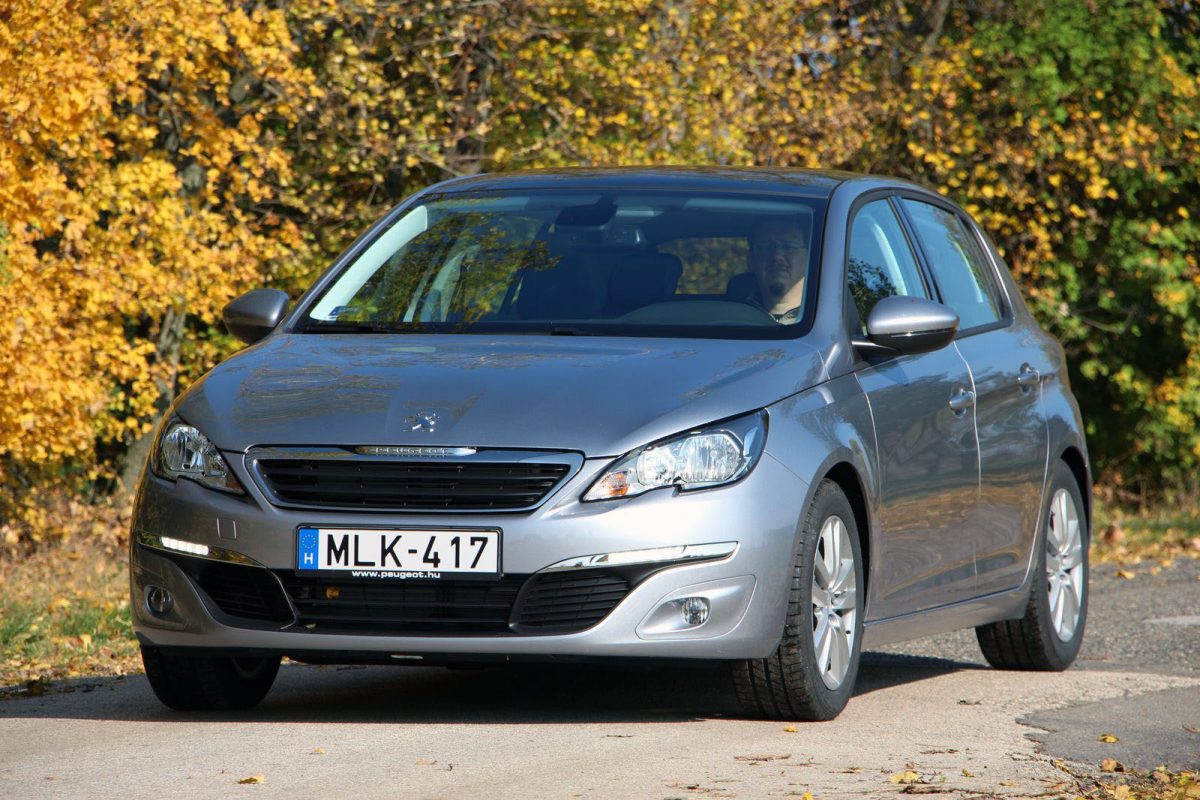 PEUGEOT
