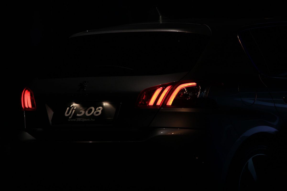 PEUGEOT