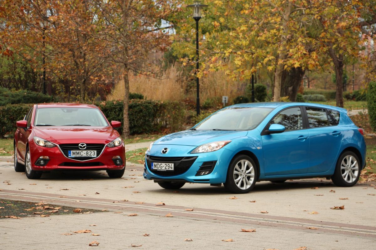 MAZDA 3