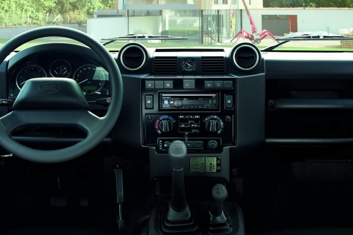 LAND ROVER