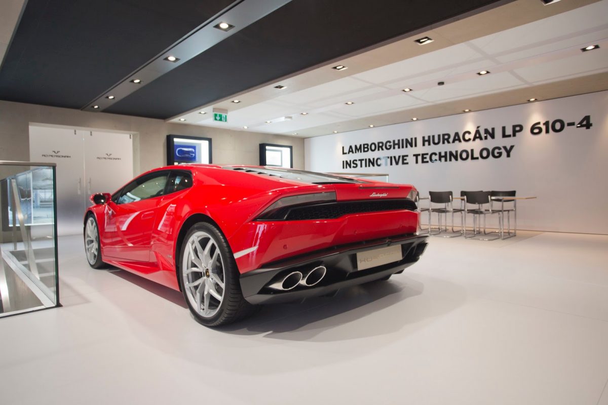 LAMBORGHINI