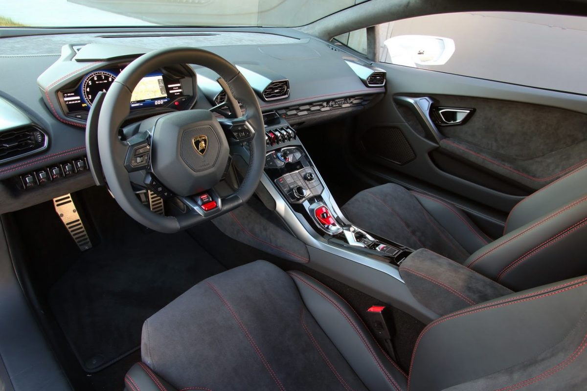 LAMBORGHINI