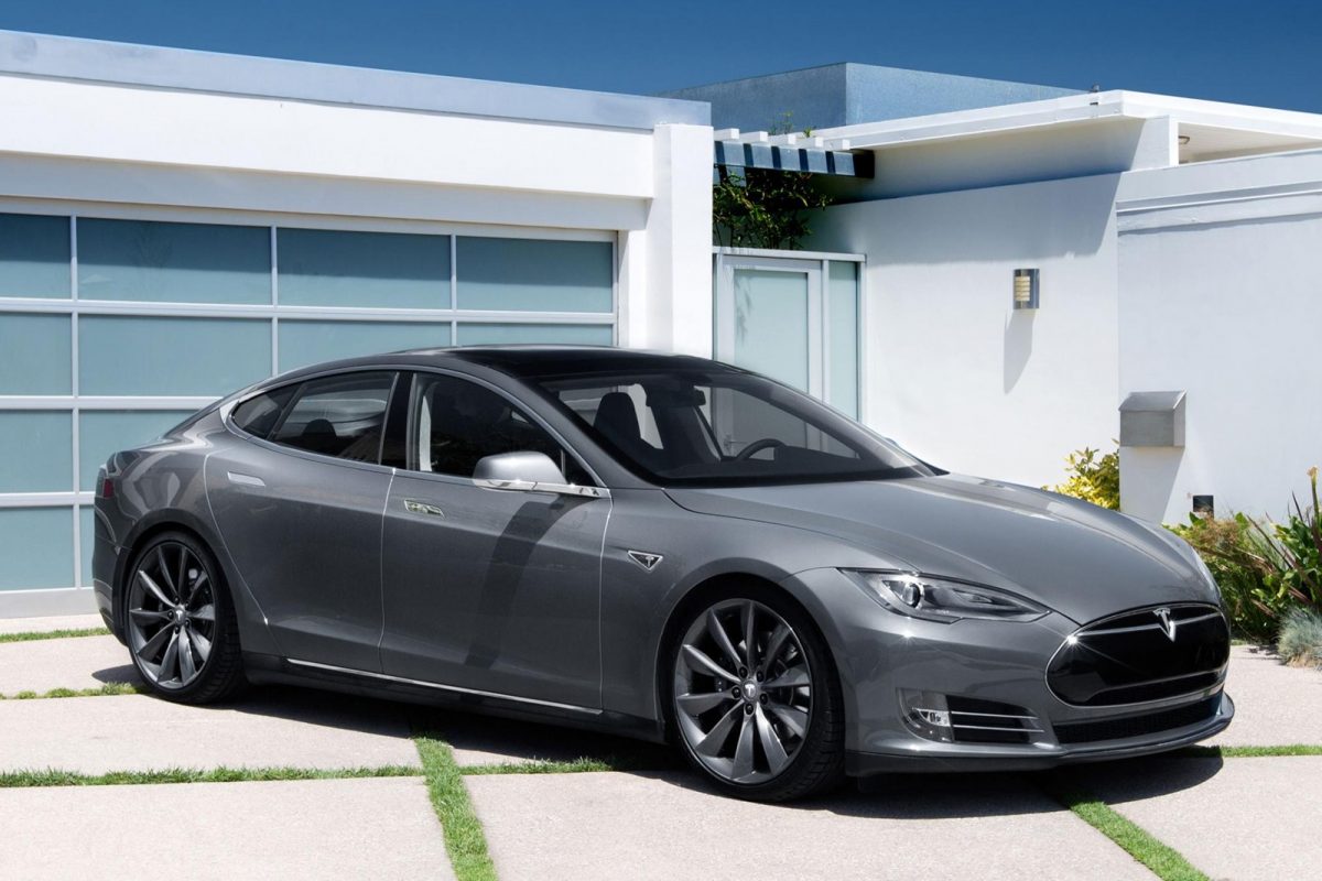 TESLA MODEL S