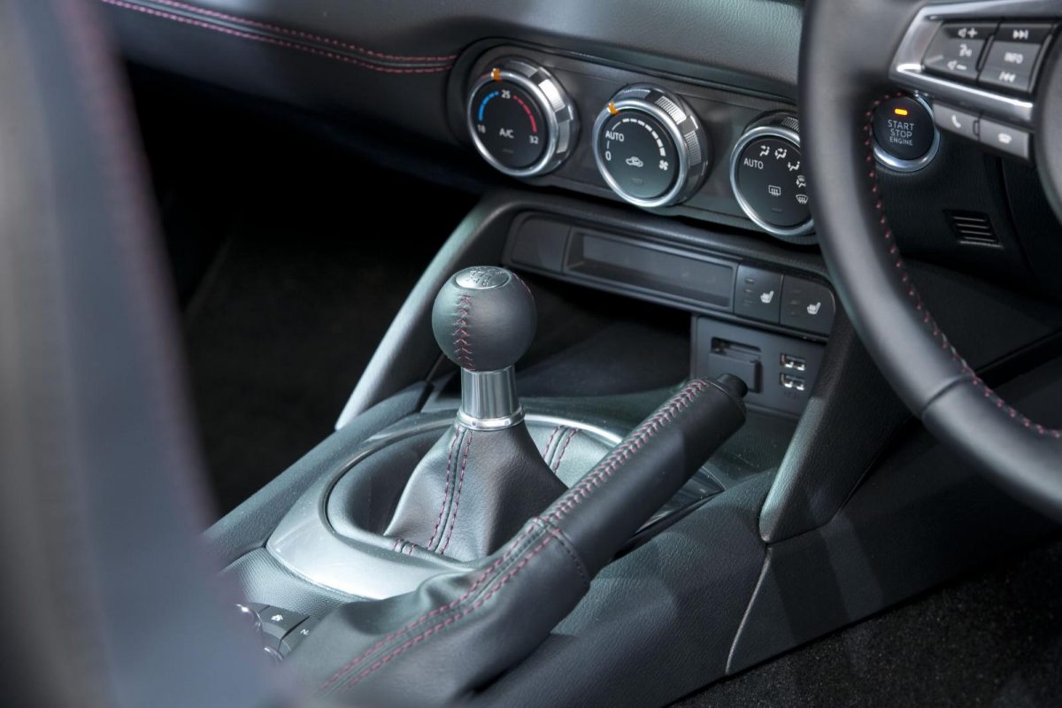 MAZDA MX-5
