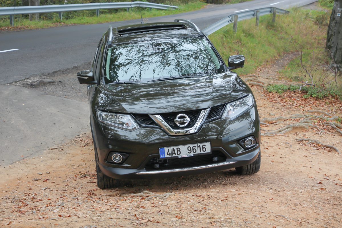 NISSAN