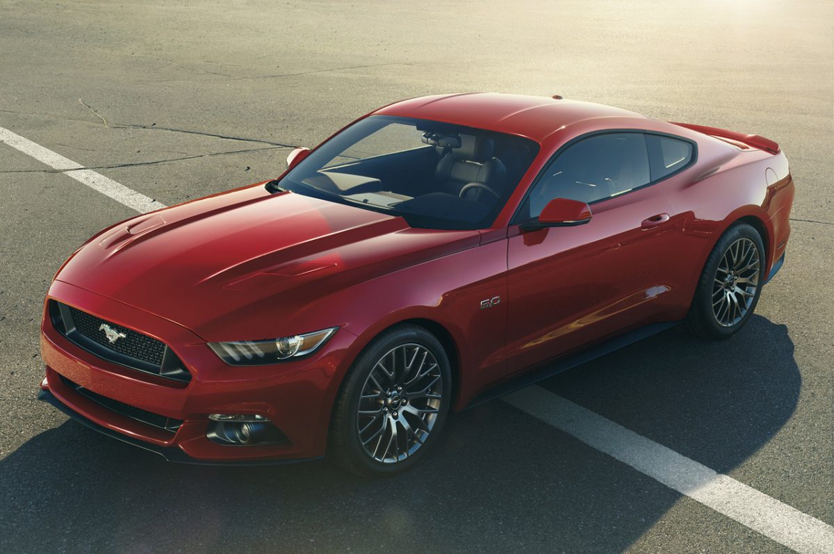 FORD MUSTANG