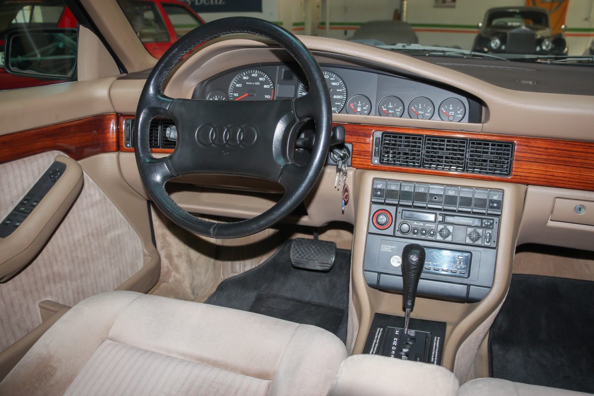 AUDI