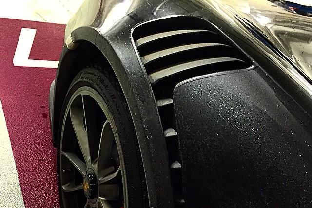 PORSCHE