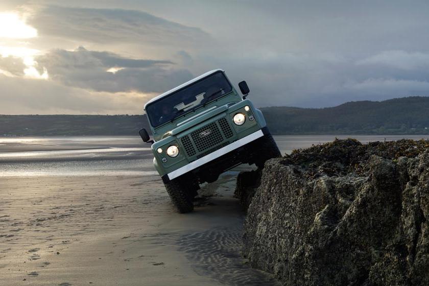 LAND ROVER