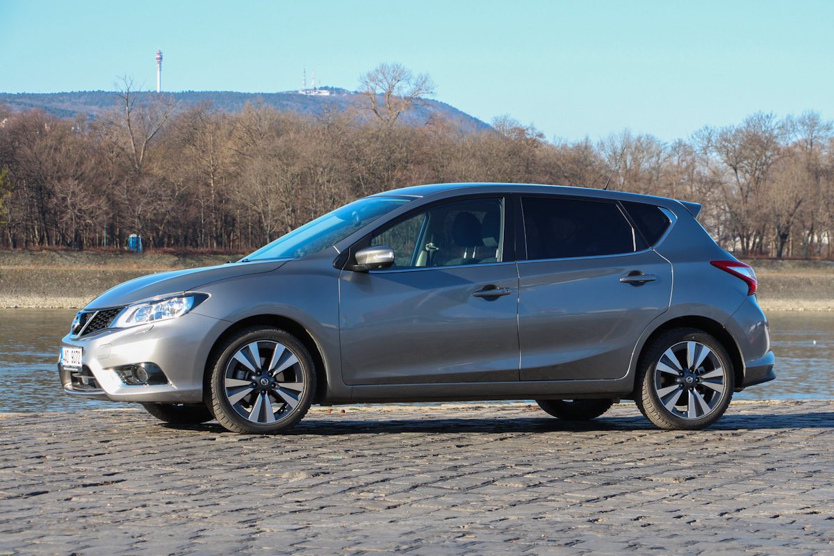 NISSAN
