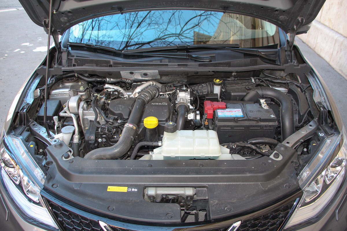 NISSAN