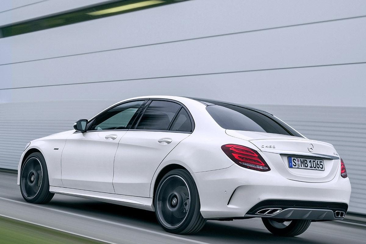 MERCEDES-BENZ C-OSZTÁLY
