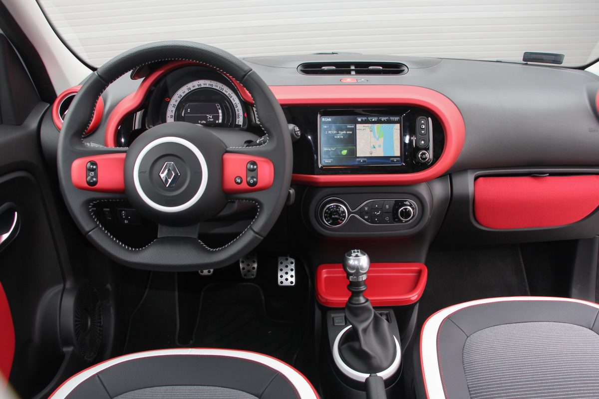 RENAULT TWINGO