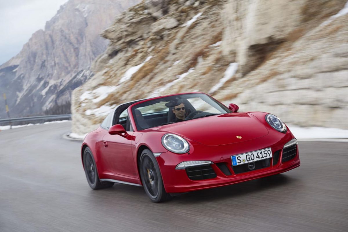PORSCHE