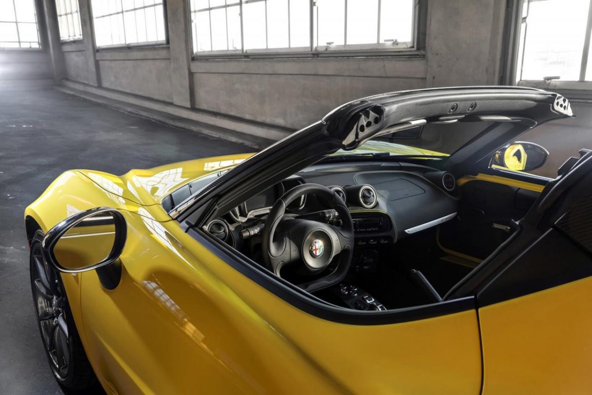 ALFA ROMEO 4C