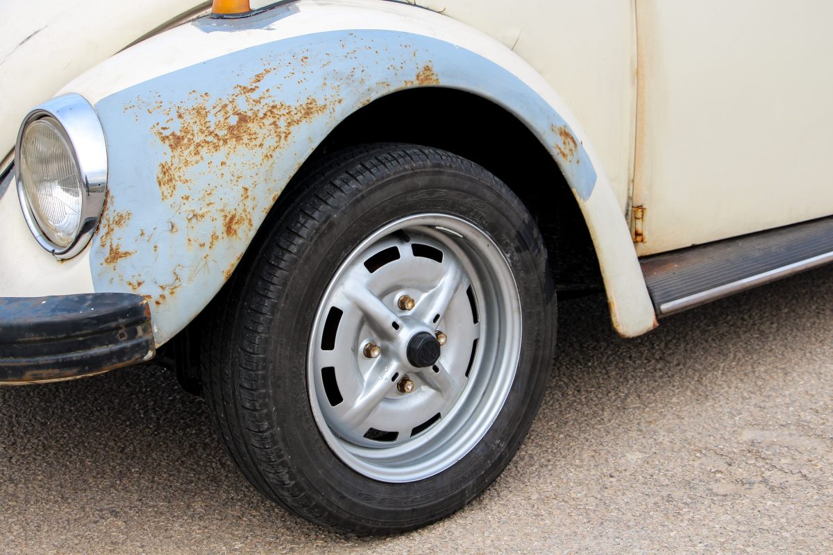 VOLKSWAGEN 1300