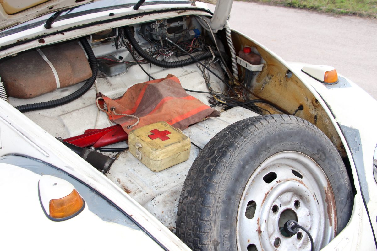 VOLKSWAGEN 1300