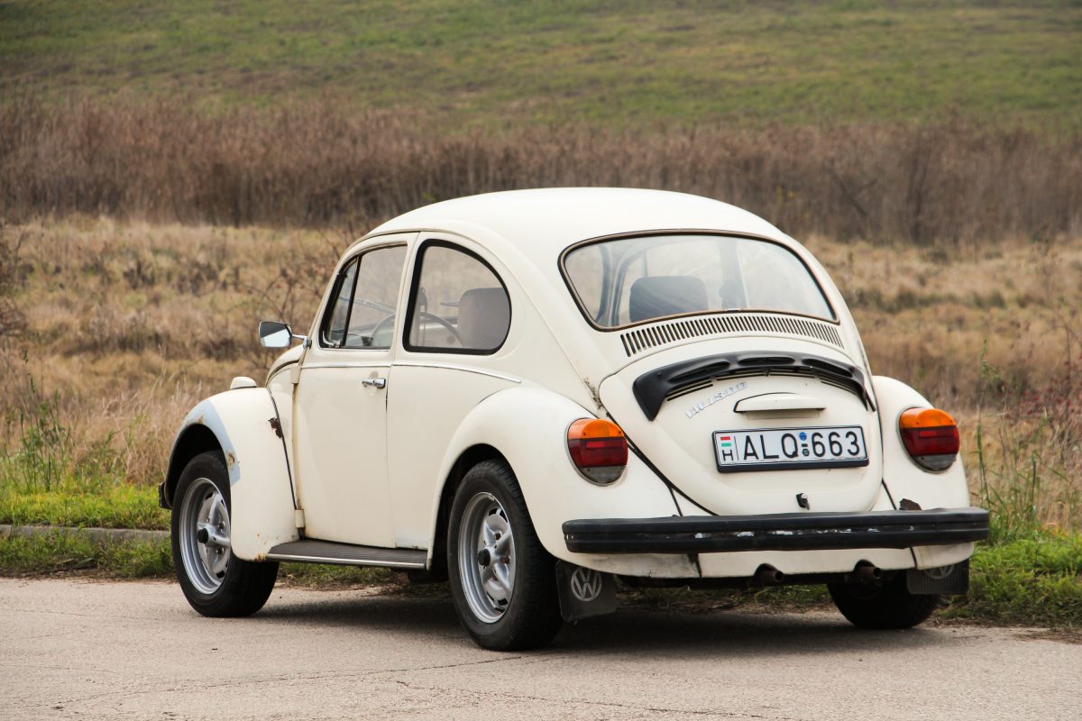 VOLKSWAGEN 1300