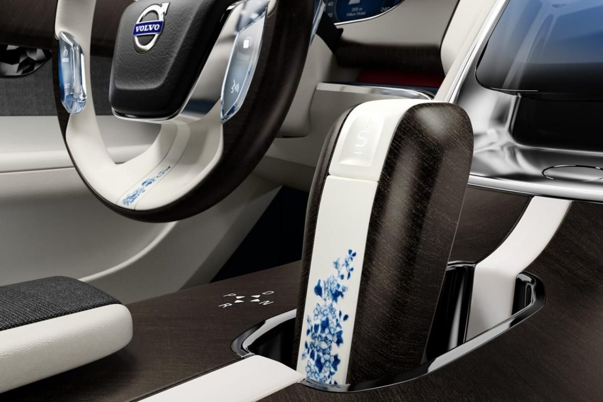 VOLVO