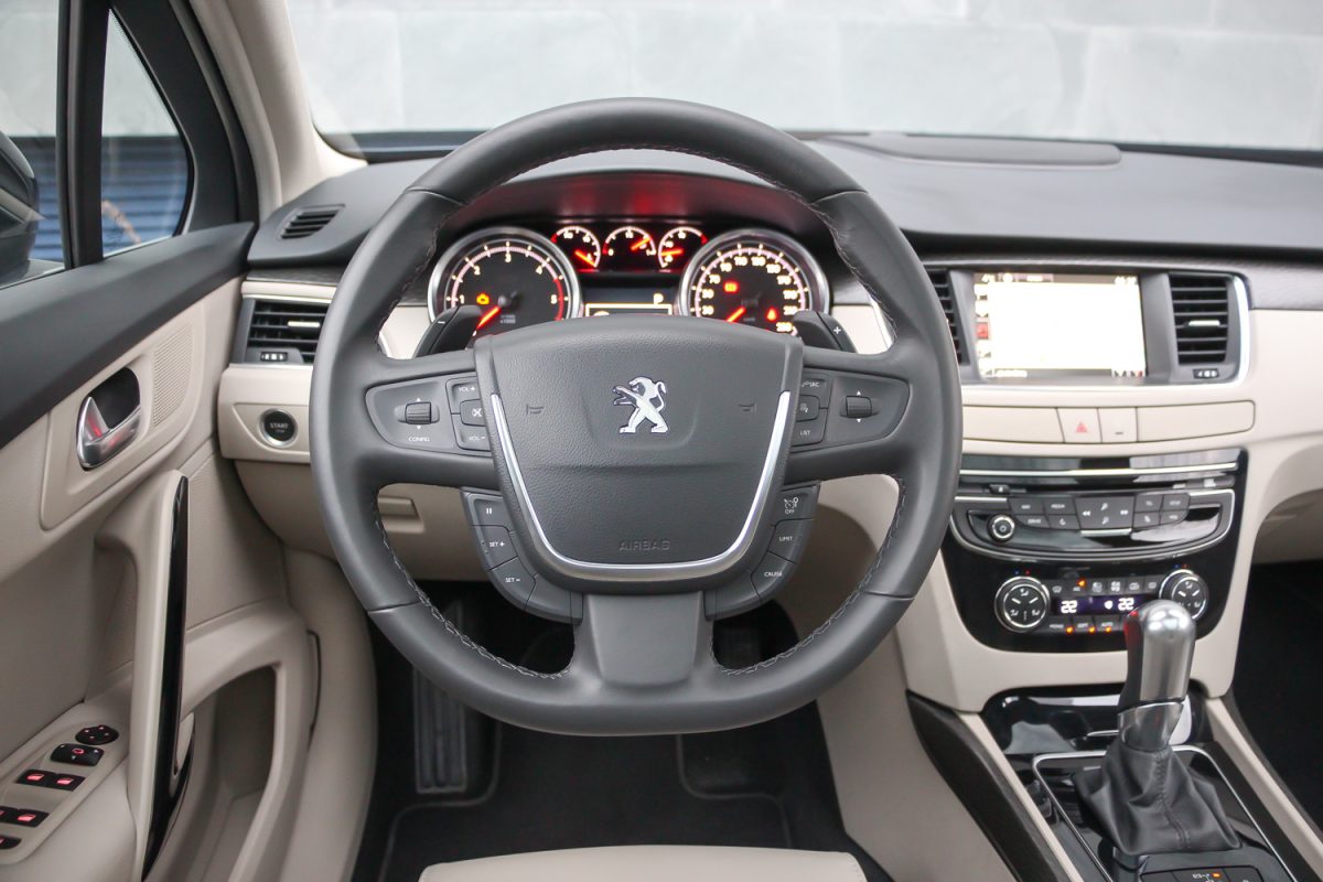 PEUGEOT