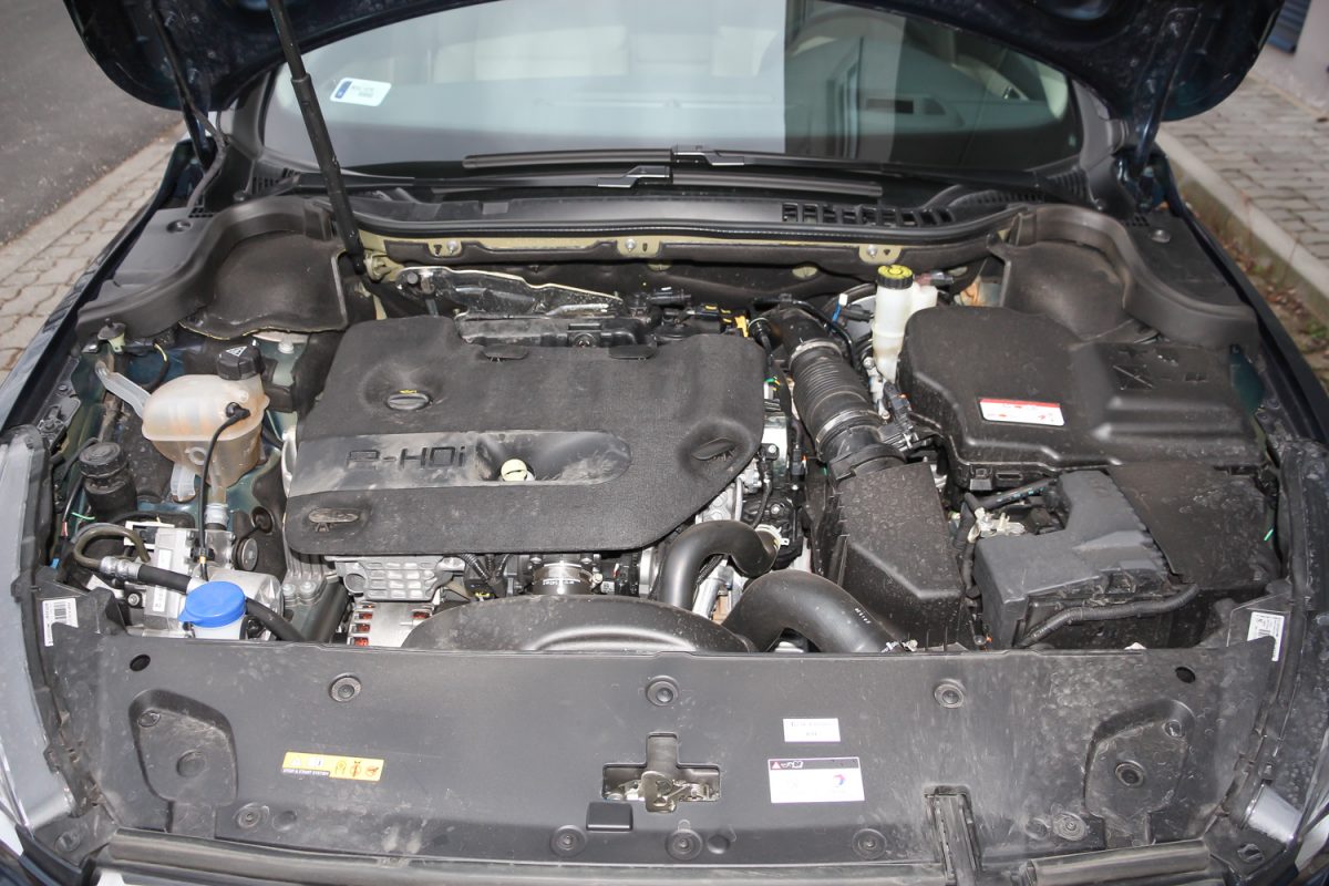 PEUGEOT