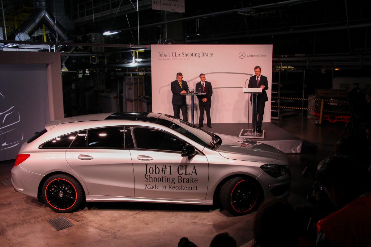 MERCEDES-BENZ