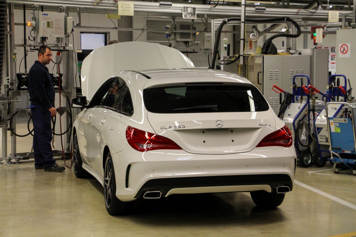 MERCEDES-BENZ