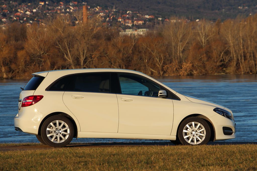 MERCEDES-BENZ B-OSZTÁLY
