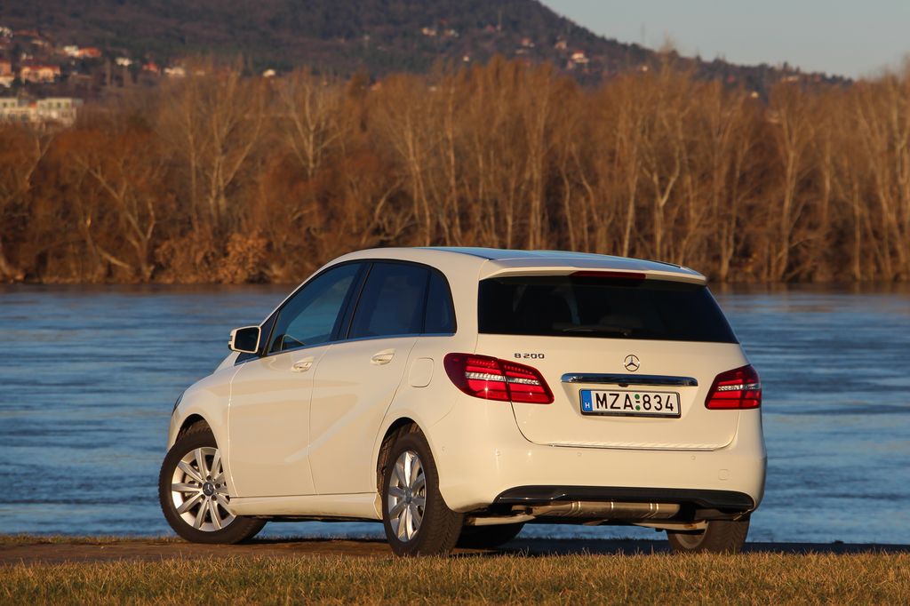MERCEDES-BENZ B-OSZTÁLY
