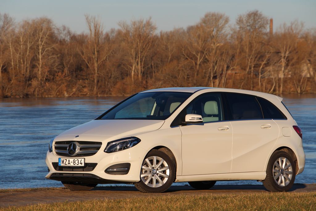 MERCEDES-BENZ B-OSZTÁLY
