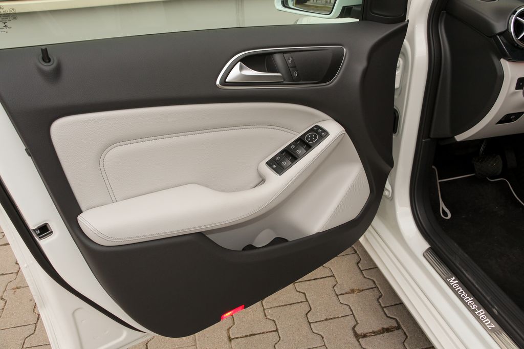 MERCEDES-BENZ B-OSZTÁLY