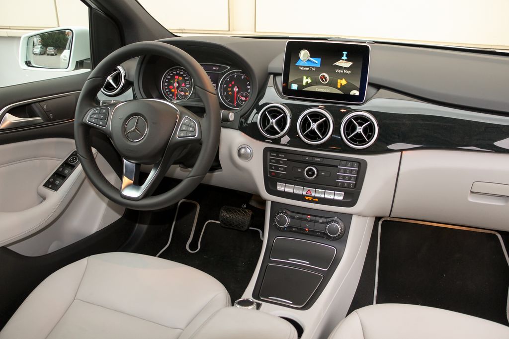 MERCEDES-BENZ B-OSZTÁLY